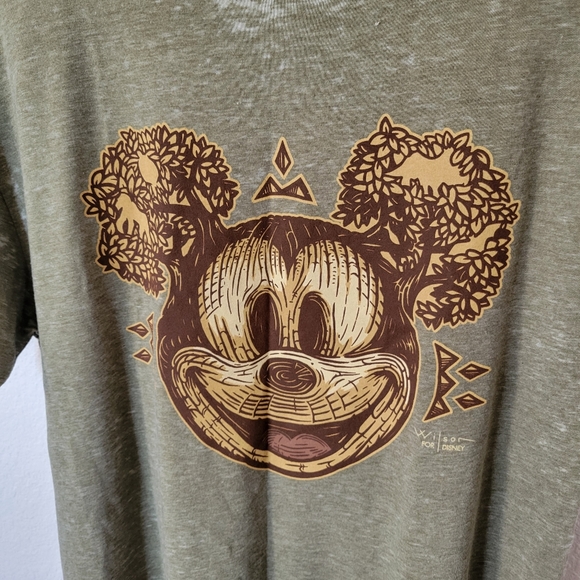 DISNEY Mickey Mouse Tshirt - Picture 2 of 8